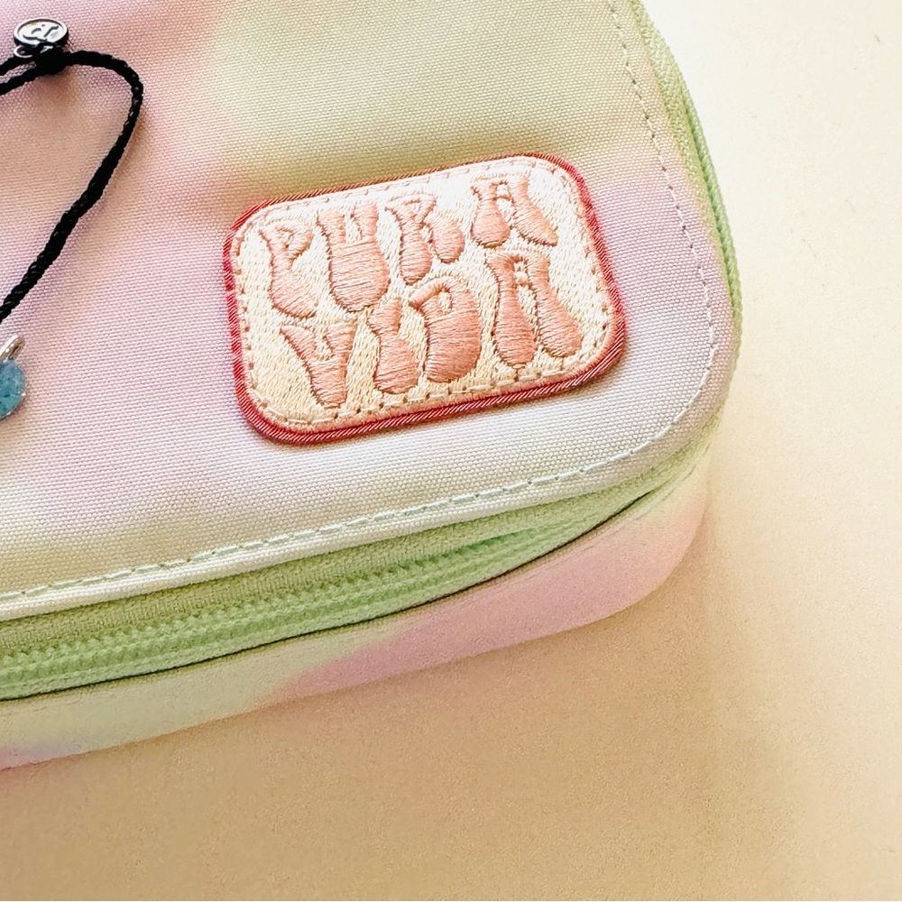 Pura Vida Watercokor Jewelry Case Set with gift bracelet and stickers - Picture 7 of 12